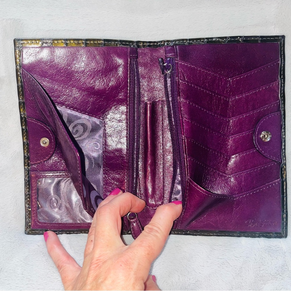 Brighton Jetson Folio Green Croc Embossed Wallet - Picture 6 of 9